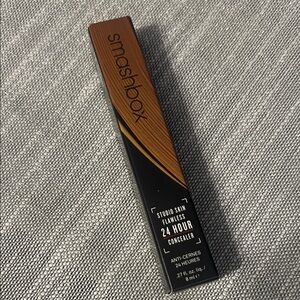 Smashbox Studio Skin Flawless Concealer - dark warm olive